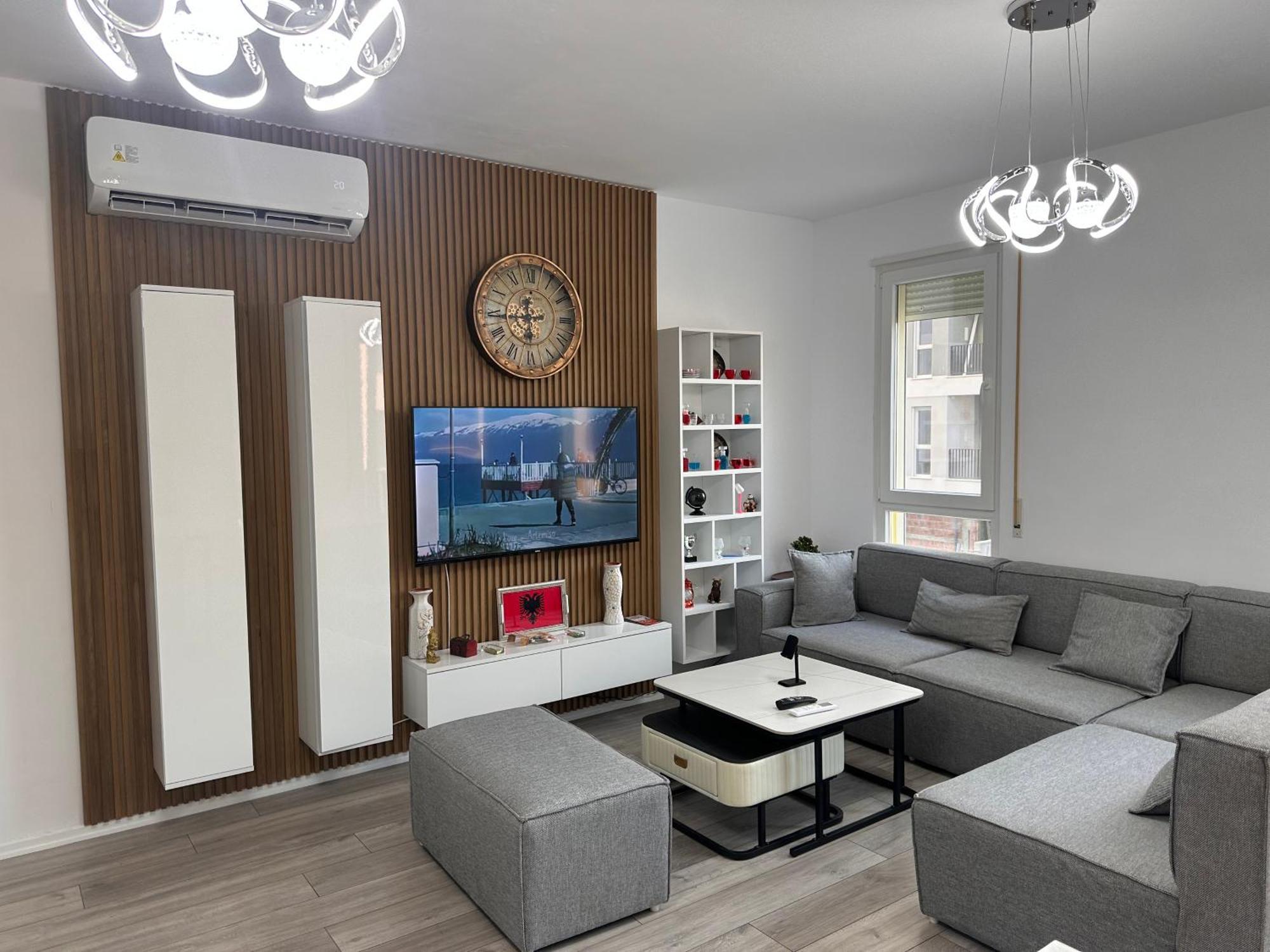 Bratti'S Apartment Near Tirana Center And Mother Teresa Airport Exteriör bild
