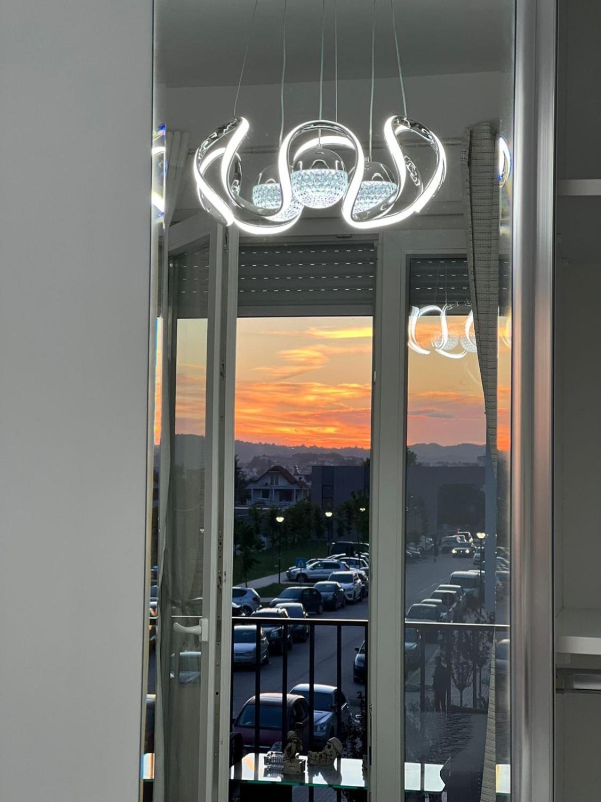 Bratti'S Apartment Near Tirana Center And Mother Teresa Airport Exteriör bild